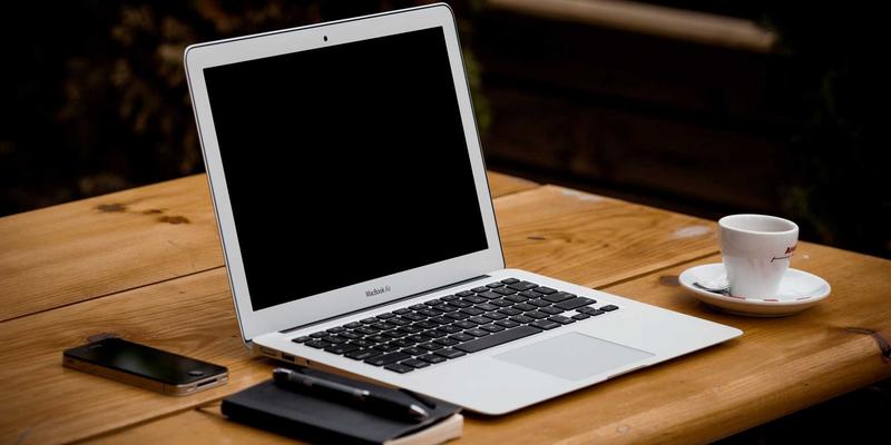 从后端开发视角解析零信任网络架构：实施路径、编程资源与安全挑战